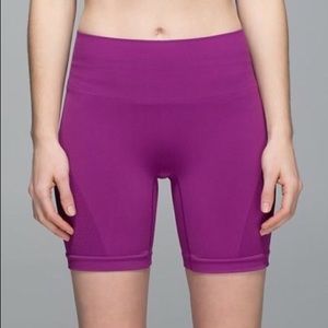 Magenta Sculpt Short NWOT!